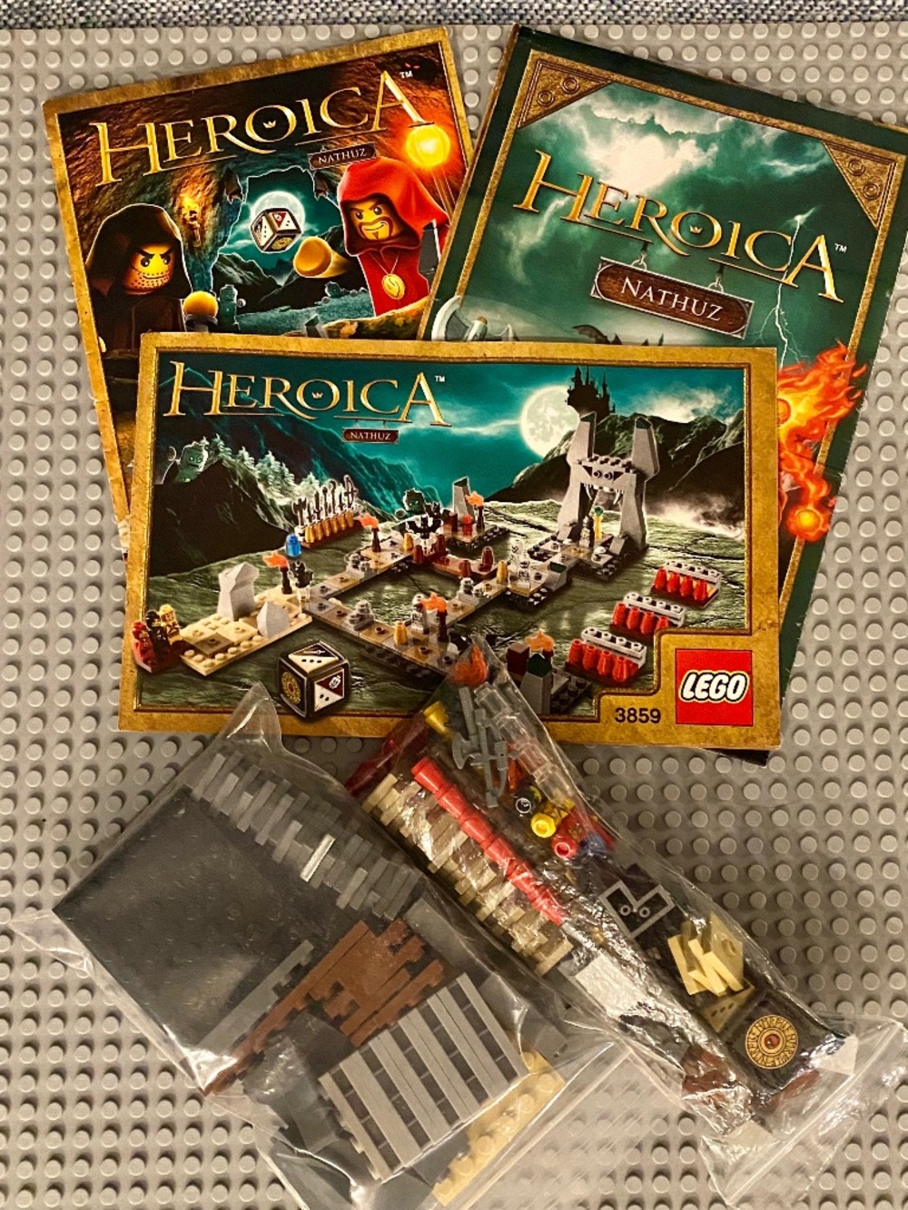 🔥LEGO 3859 Heroica Nathuz Game Set 🦇 2011🦇 7 Micro Figures/ Expandable Game🎲